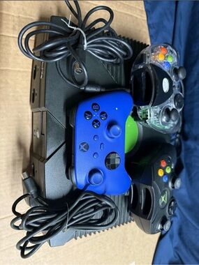 Xbox Series/Console Accessories Bundle with Blue Wireless Controller